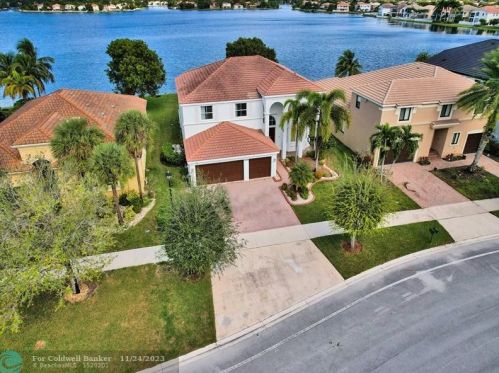 16079 54th Ct, Hollywood, FL 33027-4999