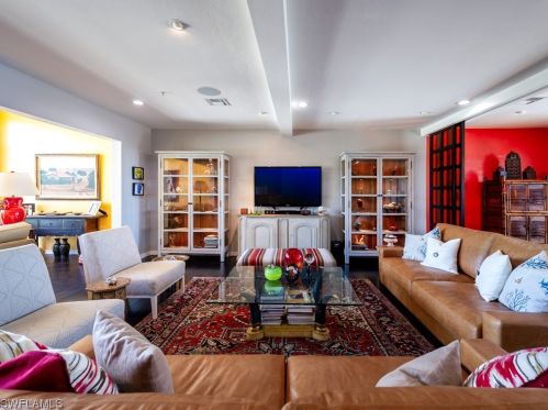 5721 Sanibel Captiva Rd, Sanibel FL  33957-2309 exterior