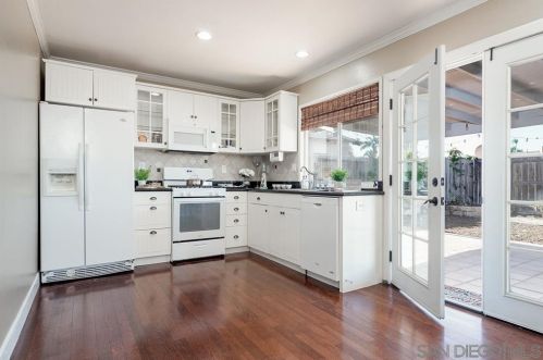 10958 Polaris Dr, San Diego, CA 92126-2459