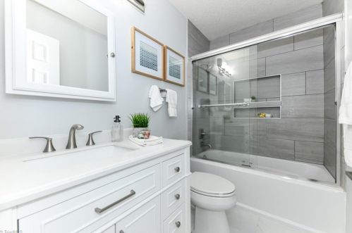 3206 Cardinal Ridge Dr, Greensboro NC  27410-8250 exterior