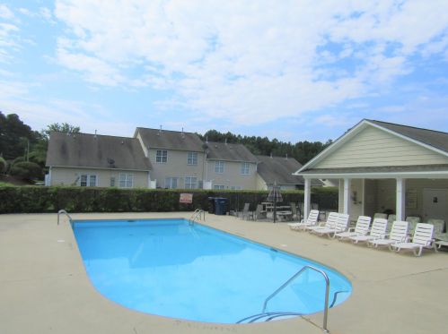 401 Meridian Xing, Sanford NC  27330-6955 exterior