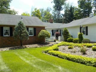4664 Paradise Rd, Seville, OH 44273-9356