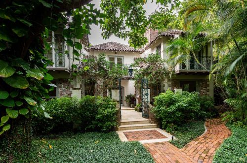 218 Phipps Plz, Palm Beach, FL 33480-4241