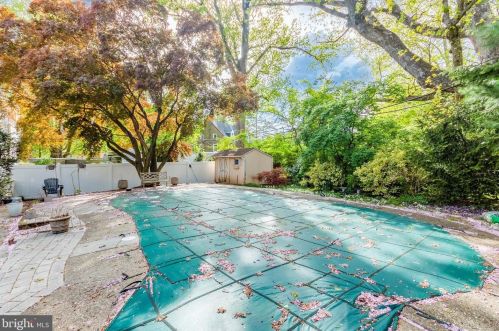 7000 Emlen St, Philadelphia, PA 19119-2556