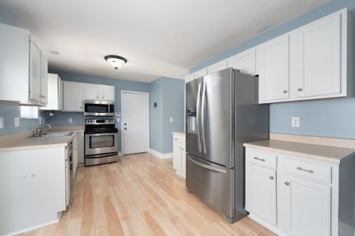 10737 Station Ln, Hamilton, KY 41091-7705