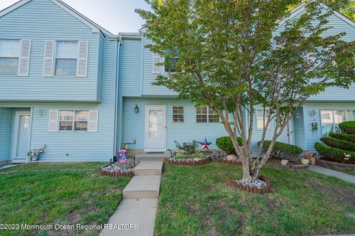 775 Darlington Dr, Old Bridge, NJ 08857-3226