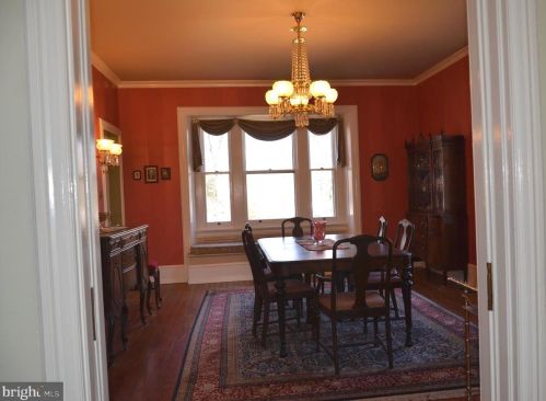 205 Lippincott Ave, Riverton NJ  08077-1309 exterior