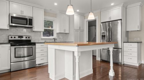 87 Canaan Rd, Salisbury, CT 06068-1625