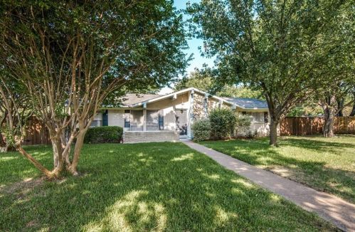 2017 Cap Rock Cir, Richardson TX  75080-3417 exterior