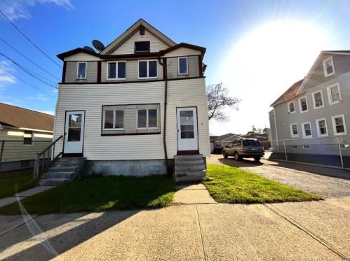 7 Edwin St, Bridgeport, CT 06607-2110