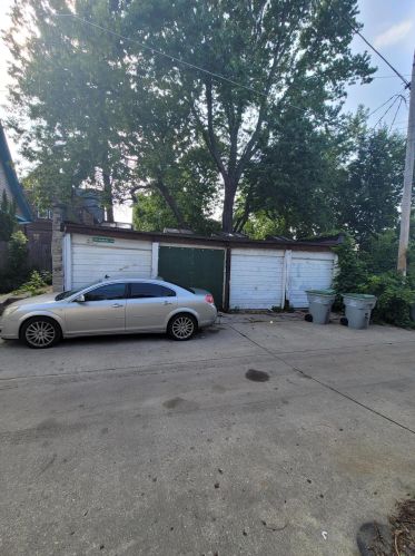 2852 Holton St, Milwaukee WI  53212-2522 exterior