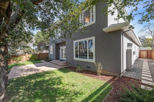 1916 Hull Ave, Redwood City CA  94061-3315 exterior