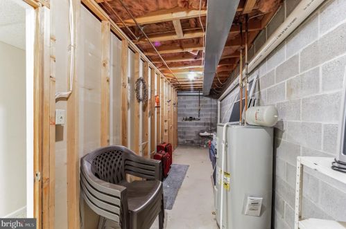 20 Cypress Ln, Downingtown PA  19335-3458 exterior