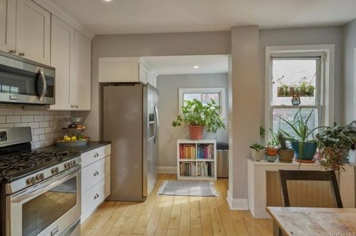 152 Urban St, Mount Vernon NY  10552-3211 exterior