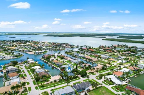 200 Angler Ct, Marco Island FL  34145-4203 exterior