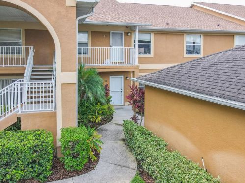 2704 Emerald Lake Ct, Kissimmee, FL 34744-5522