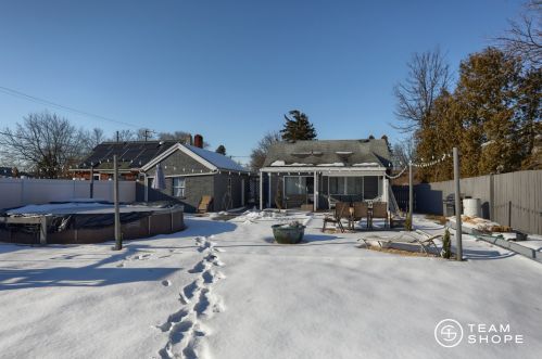 6109 Knisley St, Harrisburg, PA 17112-2642
