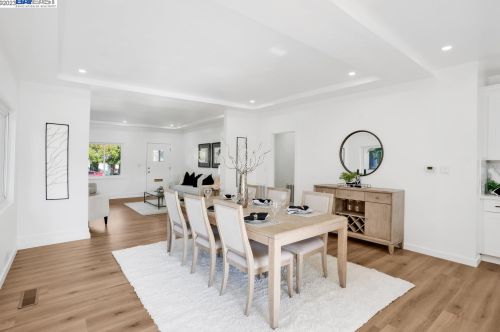 221 Cambridge Ave, San Leandro CA  94577-1825 exterior