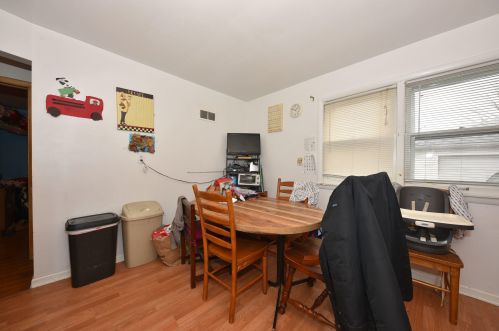 2936 60, Milwaukee WI 53210-1402 exterior