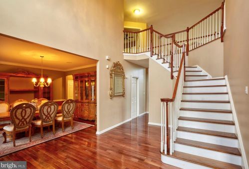 4 Millennium Dr, Columbus NJ  08022-2250 exterior