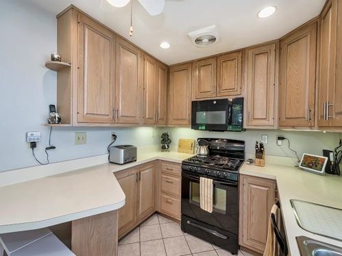 1191 Arrowood Dr, Pittsburgh PA  15243-1801 exterior