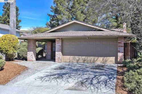 3239 Colusa St, Pinole, CA 94564-1529