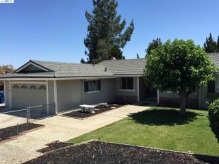 3337 Mountaire Dr, Antioch, CA 94509-5661