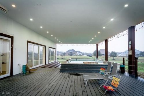 703 Leaning Oak Trl, Richmond TX  77406-4653 exterior