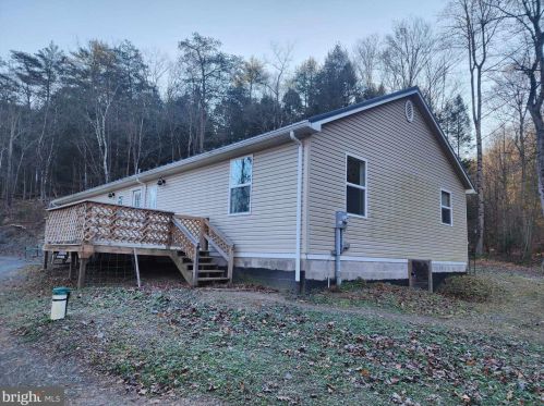 3895 Sugar Run Rd, Eshcol, PA 17062-8778