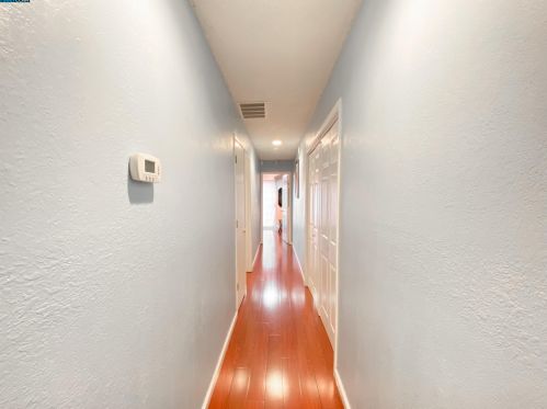 2329 Clinton Ave, Richmond CA 94804-1415 exterior