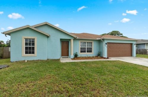 1632 Chello Ln, Fort Pierce, FL 34983-3708