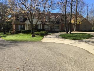 6475 Mapleton Ave, Cincinnati, OH 45233-4531