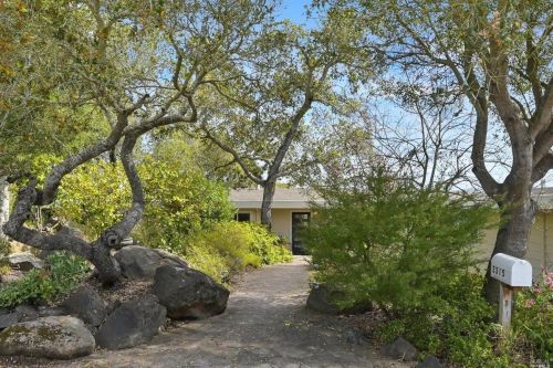 3315 Montecito Ln, Santa Rosa CA  95404-2683 exterior