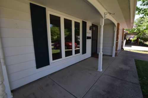 3324 Erter Dr, Springfield, OH 45503-1716