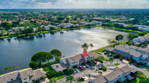 5274 Jog Ln, Delray Beach FL  33484-6621 exterior