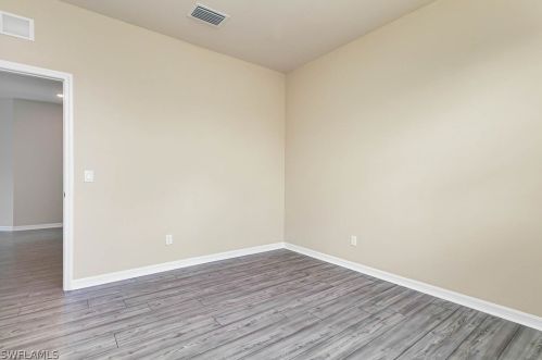 1714 2 Ave, Cape Coral FL  33909-5201 exterior