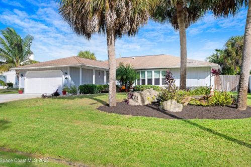 221 Degan Pl, Sebastian FL  32958-4509 exterior