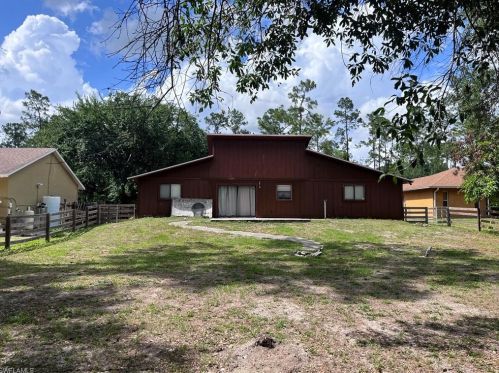 3670 6th Ave, Naples, FL 34120-4915