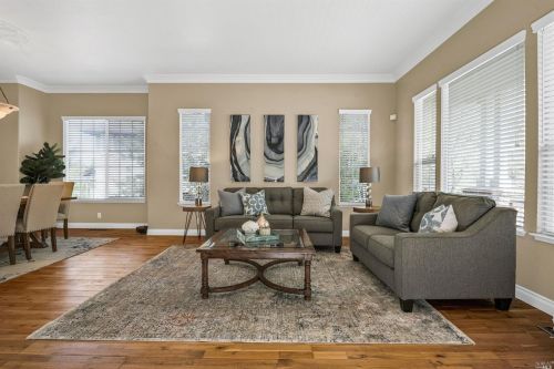 5743 Owls Nest Dr, Santa Rosa, CA 95409-4349