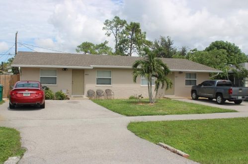 4407 Thomasson Ln, Naples, FL 34112-6765