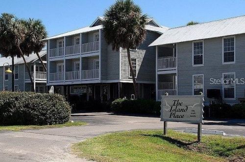 550 1st St, Cedar Key FL  32625-5108 exterior