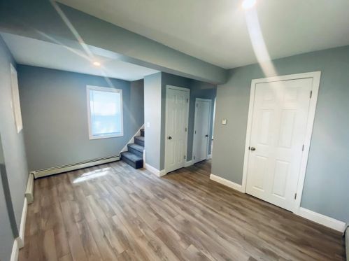 93 Hazard Ave, Warwick RI  02889-9403 exterior
