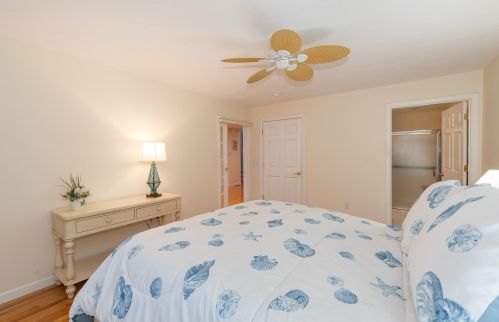 12 Gold Leaf Ln, Mashpee MA 02649-3556 exterior