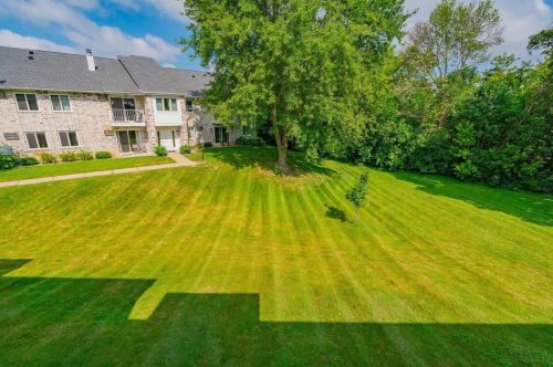 102 Ponwood Cir, Madison WI  53717-1169 exterior