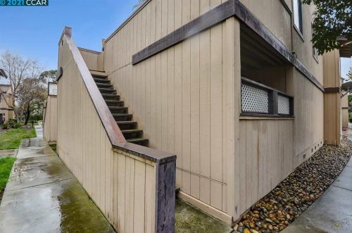 105 Silcreek Dr, San Jose, CA 95116-7011