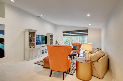 11652 Castellon Ct, Boynton Beach FL  33437-4085 exterior
