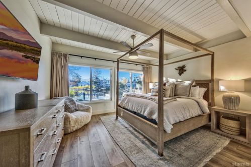 544 Tahoe Keys Blvd, South Lake Tahoe CA  96150-3313 exterior