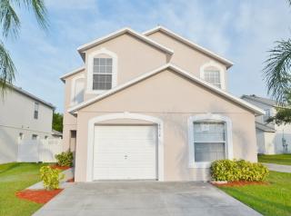 4414 Hamlet Ct, Kissimmee FL  34746-5724 exterior