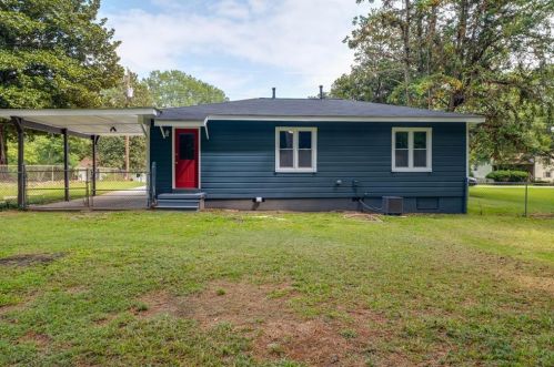 210 Gwinnett St, Fayetteville GA  30214-1727 exterior