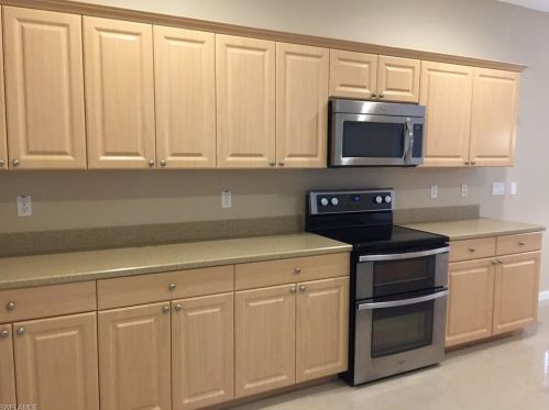 8294 Valiant Dr, Naples FL  34104-6674 exterior